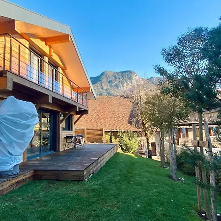 Casa vacanze L'abri De Saint-germain, Between And Mountains *